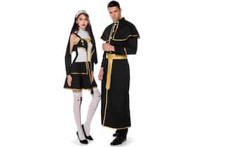 Costume di coppia a tema religioso