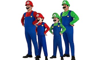 Coppia di costumi Mario e Luigi adulto e bambino