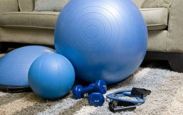 Allenamento da fare a casa, 8 esercizi da fare tutti i giorni