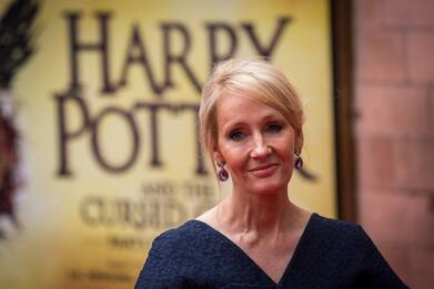 J. K. Rowling ed Harry Potter festeggiano il compleanno insieme. FOTO