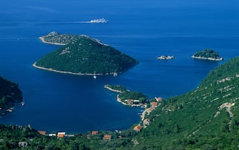 Prijezda Bay and the islet of Planjak can also be seen. On voit aussi la baie de Prijezba et l'?lot de Planjak. (Photo by Jean-Denis JOUBERT/Gamma-Rapho via Getty Images)