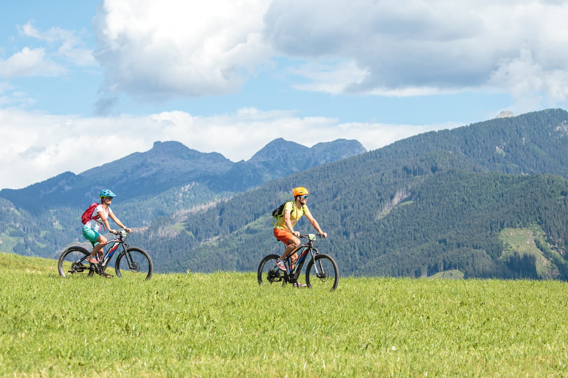 Tra le attività da praticare in Val di Fiemme, i tour in mountain bike