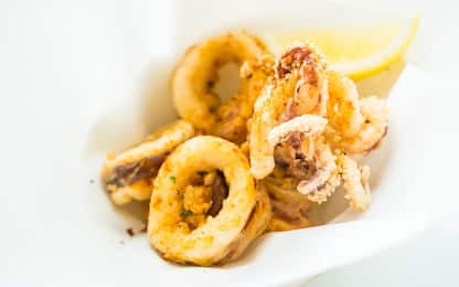 Calamari al forno ripieni, la ricetta facile e veloce