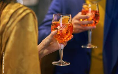 Aperol Spritz, dosi e abbinamenti per aperitivo perfetto anche a casa