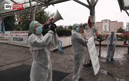Coronavirus Milano, protesta dei sindacati al San Raffaele. VIDEO