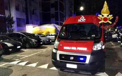 Milano, minaccia di gettare figli nel vuoto e sequestra sindaco: preso