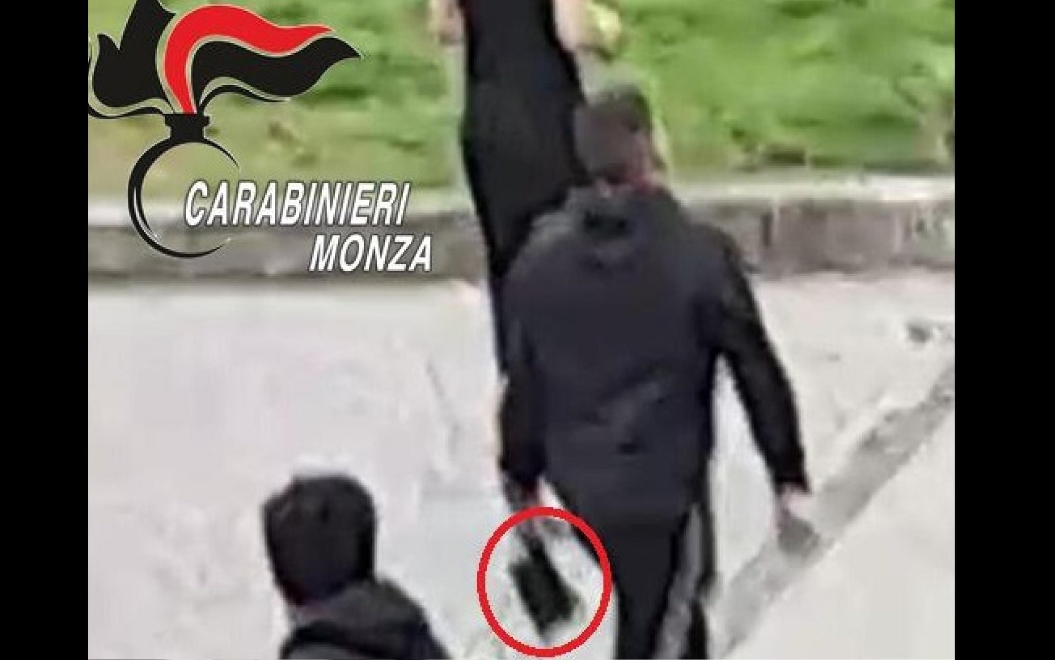 Un frame tratto da un video dei carabinieri di Monza Un frame tratto da un video dei carabinieri di Monza