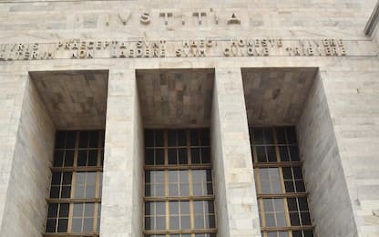 Prima condanna per caporalato su rider: rimborsati 440mila euro