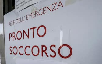 Ambulances arrives at  Policlinico di Tor Vergata Hospital first aid during the second wave of the coronavirus pandemic, in Rome, Italy, 26 November 2020. ANSA/GIUSEPPE LAMI
