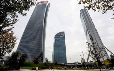 Completati i lavori di costruzione della Torre PwC dell'architetto Daniel Libeskind nel quartiere di City Life a Milano, 21 ottobre 2020.ANSA/Mourad Balti Touati