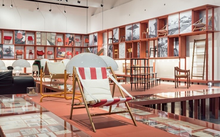 Una parte della mostra di Vico Magistretti in Triennale Milano Una parte della mostra di Vico Magistretti in Triennale Milano