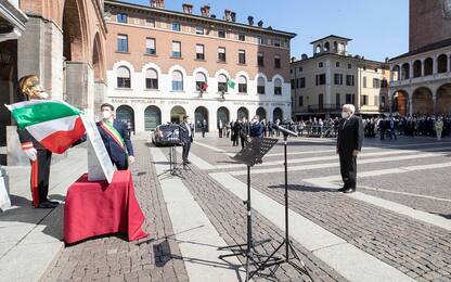 Mattarella a Cremona: "Ripresa dell'Italia sarà veloce ed efficace"