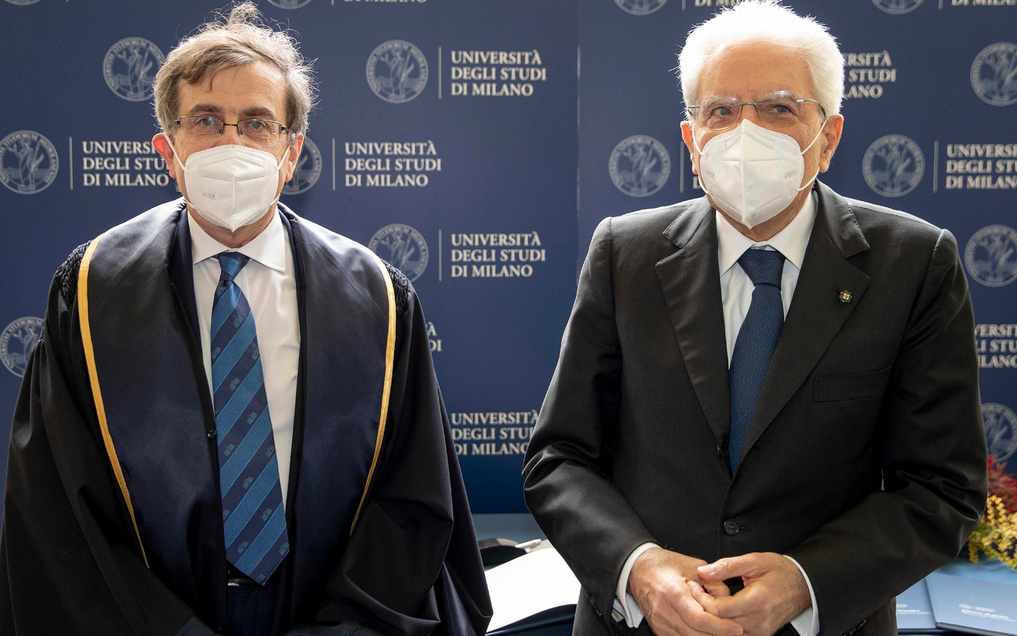 Il presidente della Repubblica, Sergio Mattarella, insieme al rettore dell'Università Statale di Milano Il Presidente della Repubblica Sergio Mattarella alla cerimonia per l’anno accademico 2020- 2021 dell’Università degli Studi di Milano con il Prof. Elio Franzini, Rettore dell’Università degli Studi di Milano, Roma, 8 Giugno 2021. ANSA/US/QUIRINALE/PAOLO GIANDOTTI