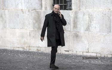 Augusto Minzolini entra a Montecitorio  per votare il nuovo presidente della Repubblica  a Roma, 30 gennaio 2015.
ANSA/MASSIMO PERCOSSI