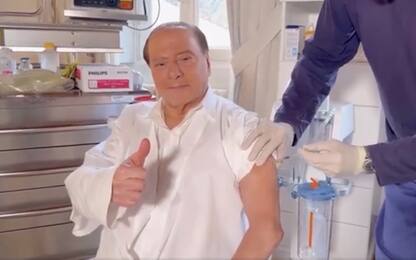 Covid, Silvio Berlusconi ha ricevuto la terza dose di vaccino