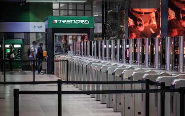 Un momento dello sciopero Trenord alla Stazione di Milano Cadorna, Lunedi 31 Maggio 2021. ANSA/MATTEO CORNER