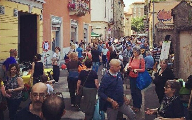 Un momento della festa nei quartieri Dergano e Bovisa Un momento della festa nei quartieri Dergano e Bovisa