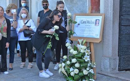Carol Maltesi, svolti oggi i funerali a Sesto Calende