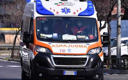 Incidente tra Caltanissetta e Agrigento, auto ribaltata su statale 640