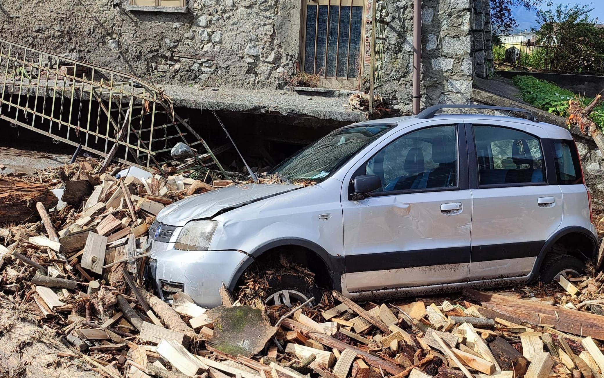 Maltempo Lombardia, Straripa Torrente In Provincia Di Brescia: Evacuati ...