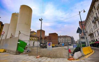 <p class="MsoNormal">Il cantiere di Via San Vittore della M4 chiuso in segno di lutto per la morte di Raffaele
Ielpo, l'operaio di 42 anni sepolto ieri dai detriti mentre lavorava a 18 metri
di profondità nel cantiere di Piazza Tirana, Milano, 14 gennaio 2020.
ANSA/ANDREA FASANI&nbsp;<o:p></o:p></p>