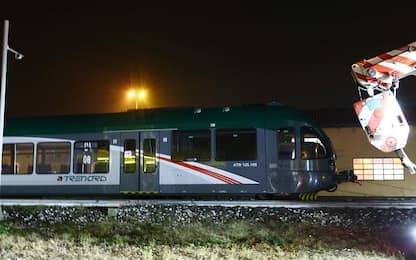 Treno deragliato vicino a stazione Iseo, sequestrato tratto di binari