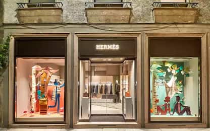 Furto da Hermes a Milano, rubate borse per 90mila euro