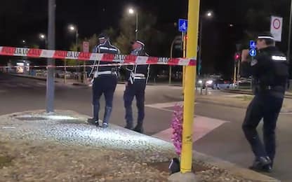Incidente Milano, ancora da identificare il giovane investito dal taxi