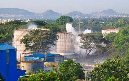 India, fuga di gas in impianto chimico: mille ricoverati in ospedale