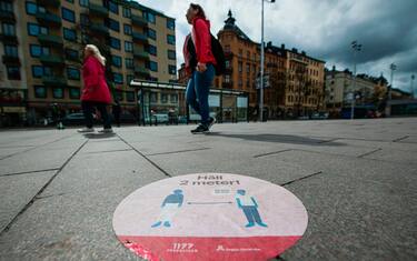Coronavirus Svezia, raddoppiano i casi. I medici: “Divieti ignorati”