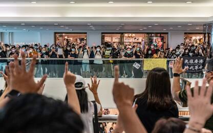 Hong Kong, nuove proteste e arresti fra i manifestanti