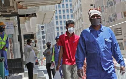 Coronavirus, in Qatar 3 anni di carcere per chi non indossa mascherina