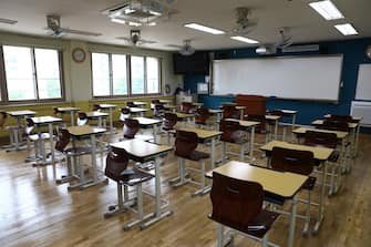 SEOUL, SOUTH KOREA - MAY 19: An empty classroom is seen ahead of school re-opening at Yeouido girl's high school on May 19, 2020 in Seoul, South Korea. Senior high school students are able to return to school from tomorrow, as South Koreans take measures to protect themselves against the spread of coronavirus (COVID-19). South Korea's education ministry announced plans to re-open schools starting for senior high school students, more than two months after schools were closed in a precautionary measure against the coronavirus. According to the Korea Center for Disease Control and Prevention, 13 new cases were reported. The total number of infections in the nation tallies at 11,078. (Photo by Chung Sung-Jun/Getty Images)