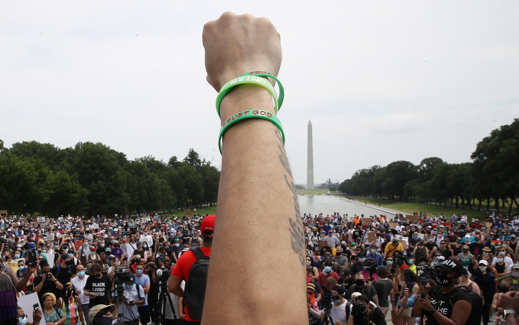 1247074259 WASHINGTON, DC - JUNE 06: Demonstrators gather in front of the Lincoln Memorial during a protest against police brutality and racism on June 6, 2020 in Washington, DC. This is the 12th day of protests with thousands of people descending on the city to peacefully demonstrate in the wake of the death of George Floyd, a black man who was killed in police custody in Minneapolis on May 25. (Photo by Win McNamee/Getty Images)