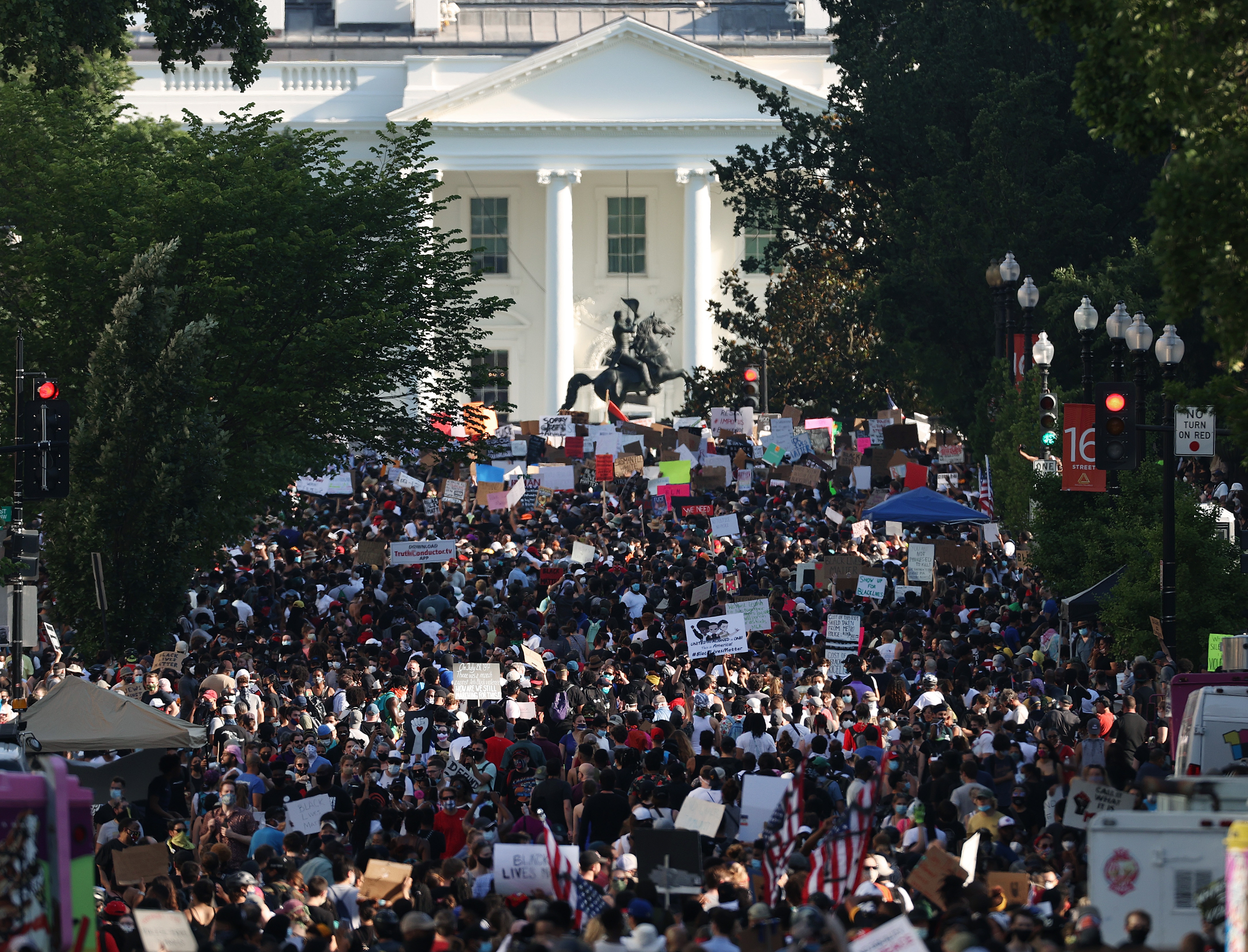 Le proteste per George Floyd a Washington il 6 giugno Proteste per George Floyd a Washington