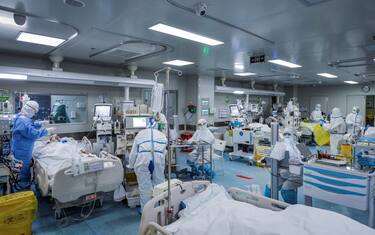 Coronavirus, studio Harvard: ospedali Wuhan affollati già ad ottobre