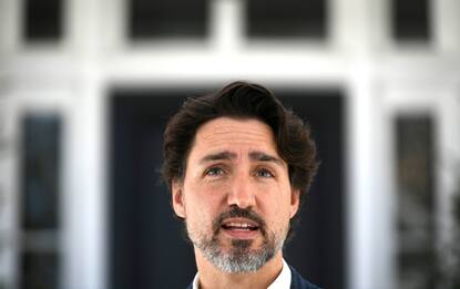Coronavirus Canada, i capelli di Justin Trudeau e l'ironia via social