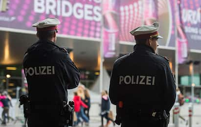 Multato per un peto contro la polizia, uomo sanzionato in Austria