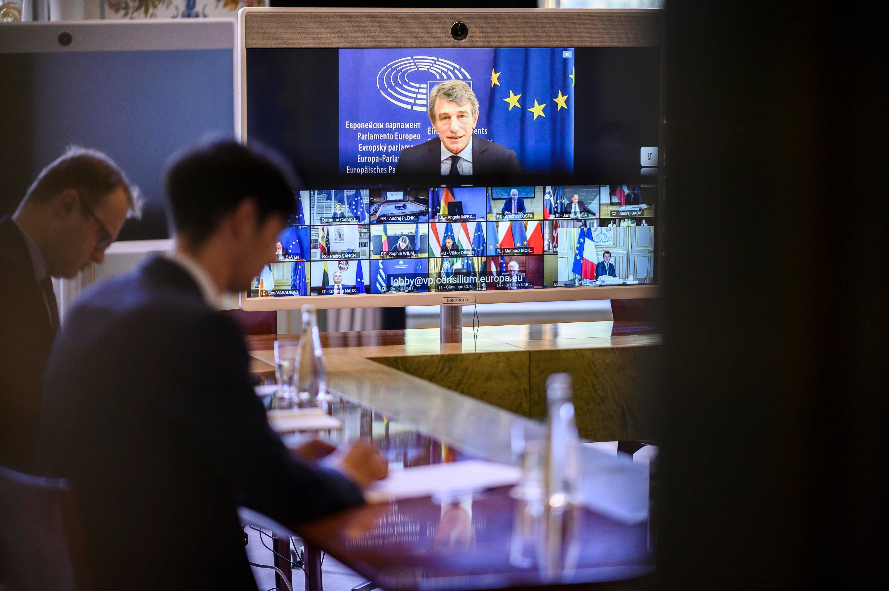 Un momento del summit consiglio europeo recovery