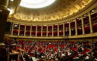 2779503 PARIS - DECEMBER 3: General view of the hemicycle during a weekly government questions session December 3, 2003 at the Parliament in Paris. (Photo by Pascal Le Segretain/Getty Images)