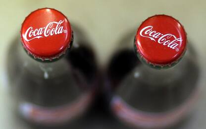 Coca Cola ritirata dal mercato: presenza di vetro nella bevanda