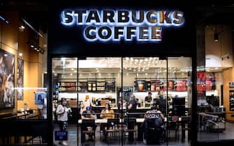 NEW YORK, NY - SEPTEMBER 21, 2017:  A Starbucks Coffee shop in Midtown Manhattan, New York, New York. (Photo by Robert Alexander/Getty Images)