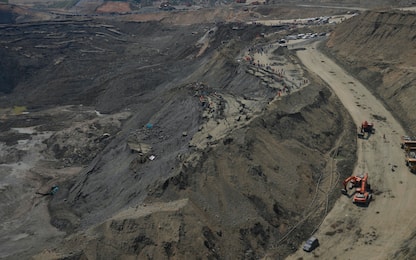 Myanmar, frana in una miniera di giada: almeno 160 morti