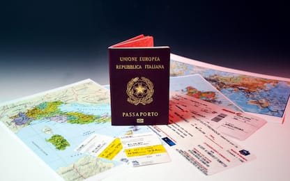 Passaporti più potenti al mondo: Italia prima. La classifica 2024
