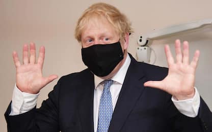 Boris Johnson contro obesità: dimagrite come me per combattere Covid