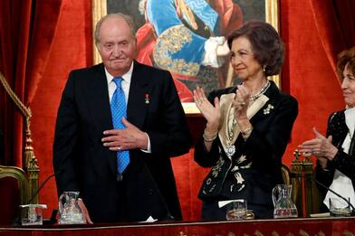 Juan Carlos, per la stampa portoghese la nuova dimora è ad Estoril