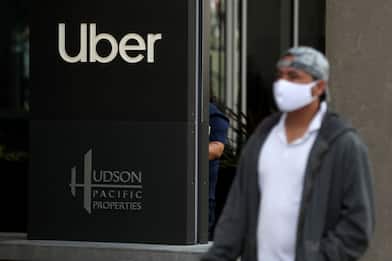 Uber, in Gb più diritti per autisti: riconosciuto status di "worker"
