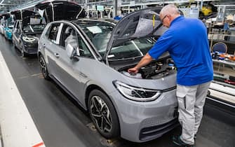 ZWICKAU, GERMANY - JULY 31: A worker assemble VW ID.3 electric cars at the Volkswagen factory on July 31, 2020 in Zwickau, Germany. Volkswagen has started taking orders for the car and is hoping the ID.3 will be an effective competitor to Tesla. (Photo by Jens Schlueter/Getty Images)