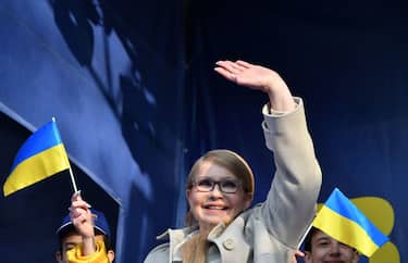 Presidential candidate and former Ukrainian prime minister Yulia Tymoshenko waves to supporters during a campaign meeting in Kiev on March 24, 2019. - Ukrainian presidential elections will be held on March 31. (Photo by Genya SAVILOV / AFP)        (Photo credit should read GENYA SAVILOV/AFP via Getty Images)