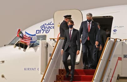 Primo storico volo diretto tra Israele ed Emirati Arabi uniti